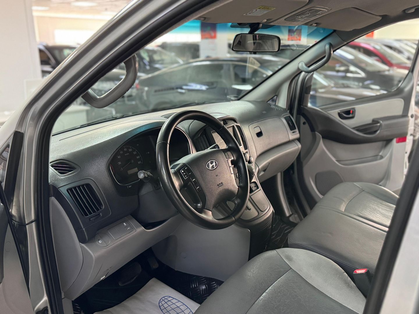 Hyundai Grand Starex