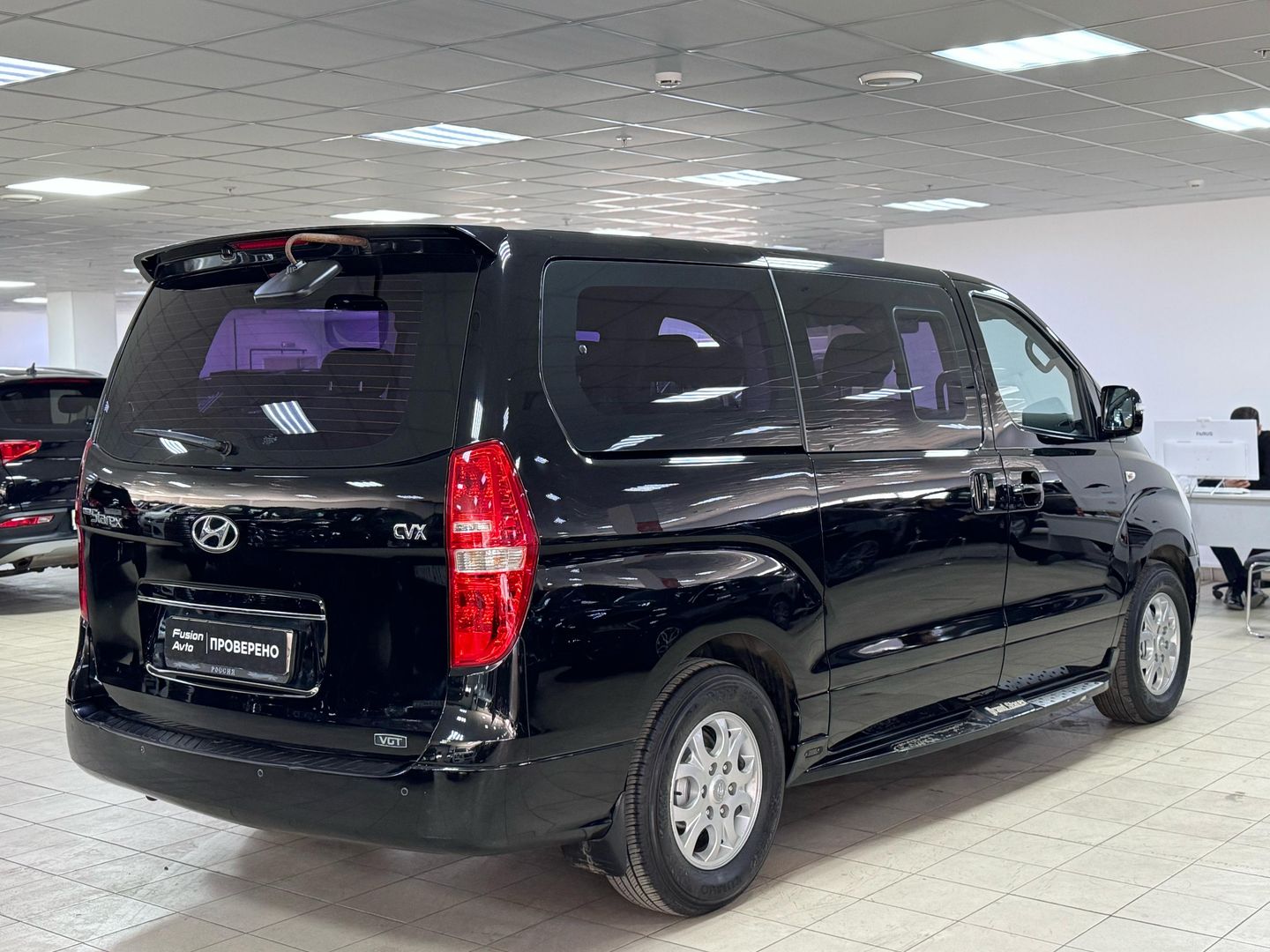 Hyundai Grand Starex