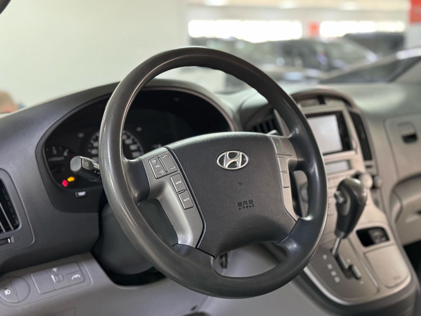 Hyundai Grand Starex