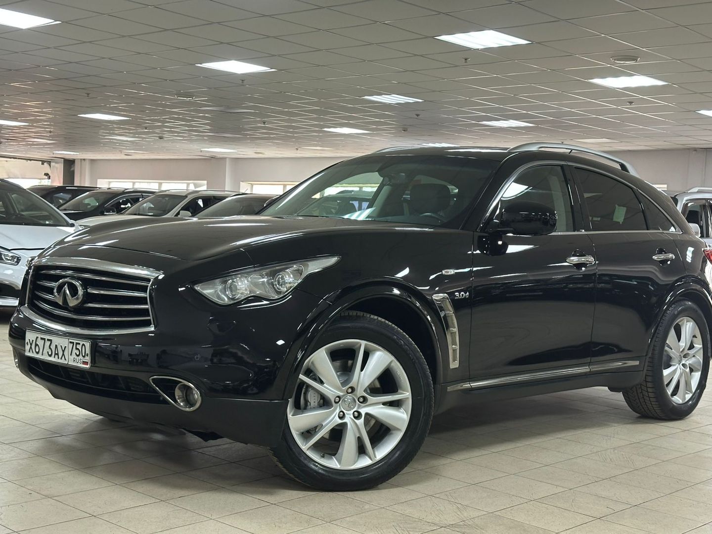 Infiniti QX70