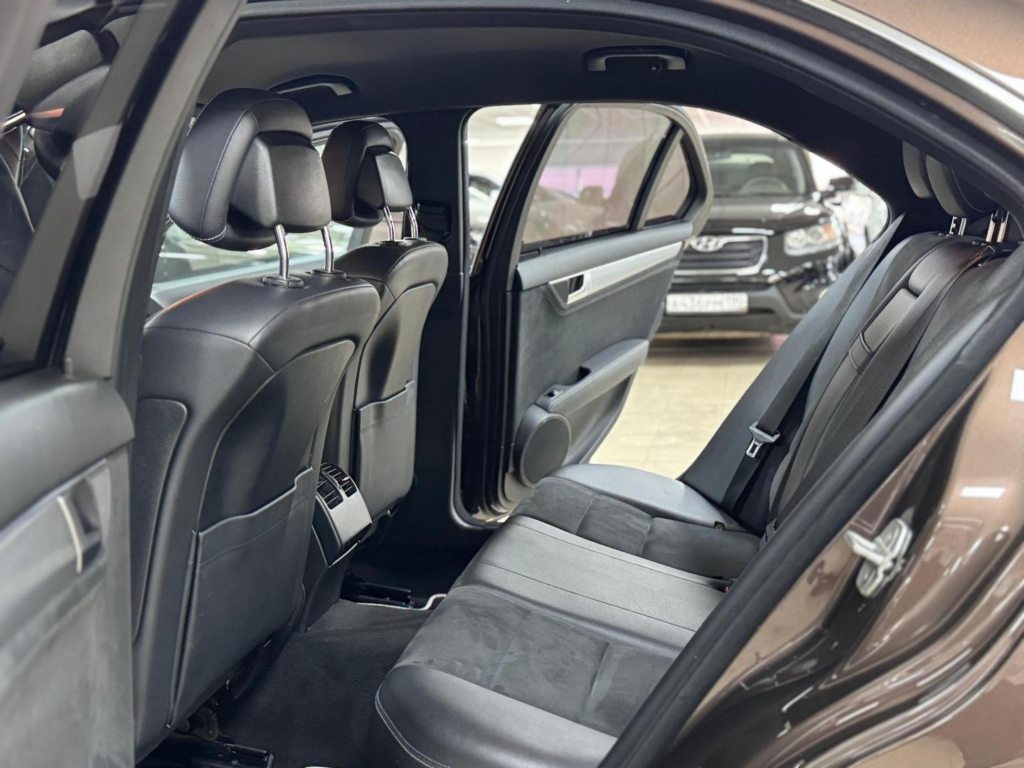 Mercedes-Benz C-Класс