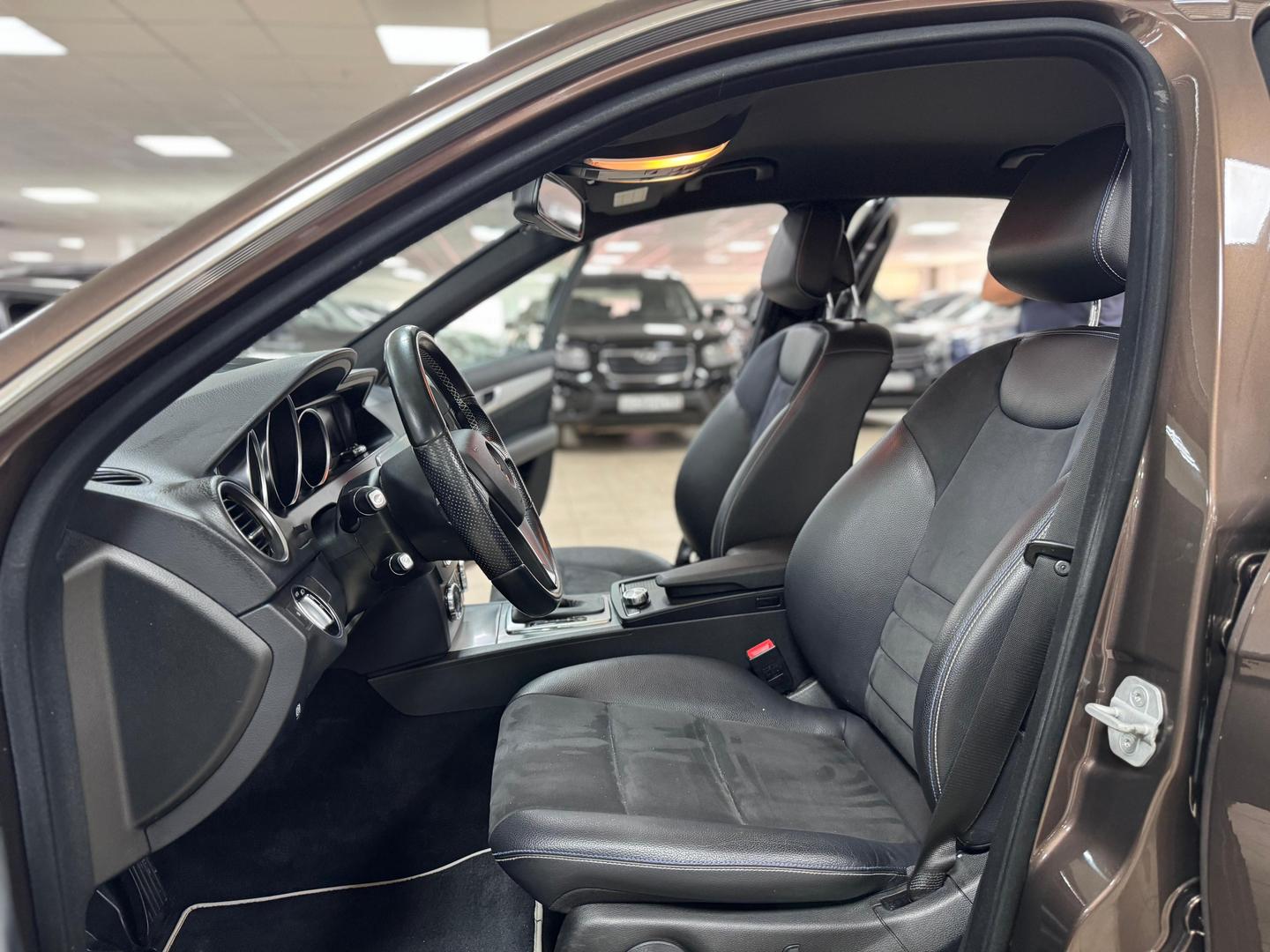 Mercedes-Benz C-Класс