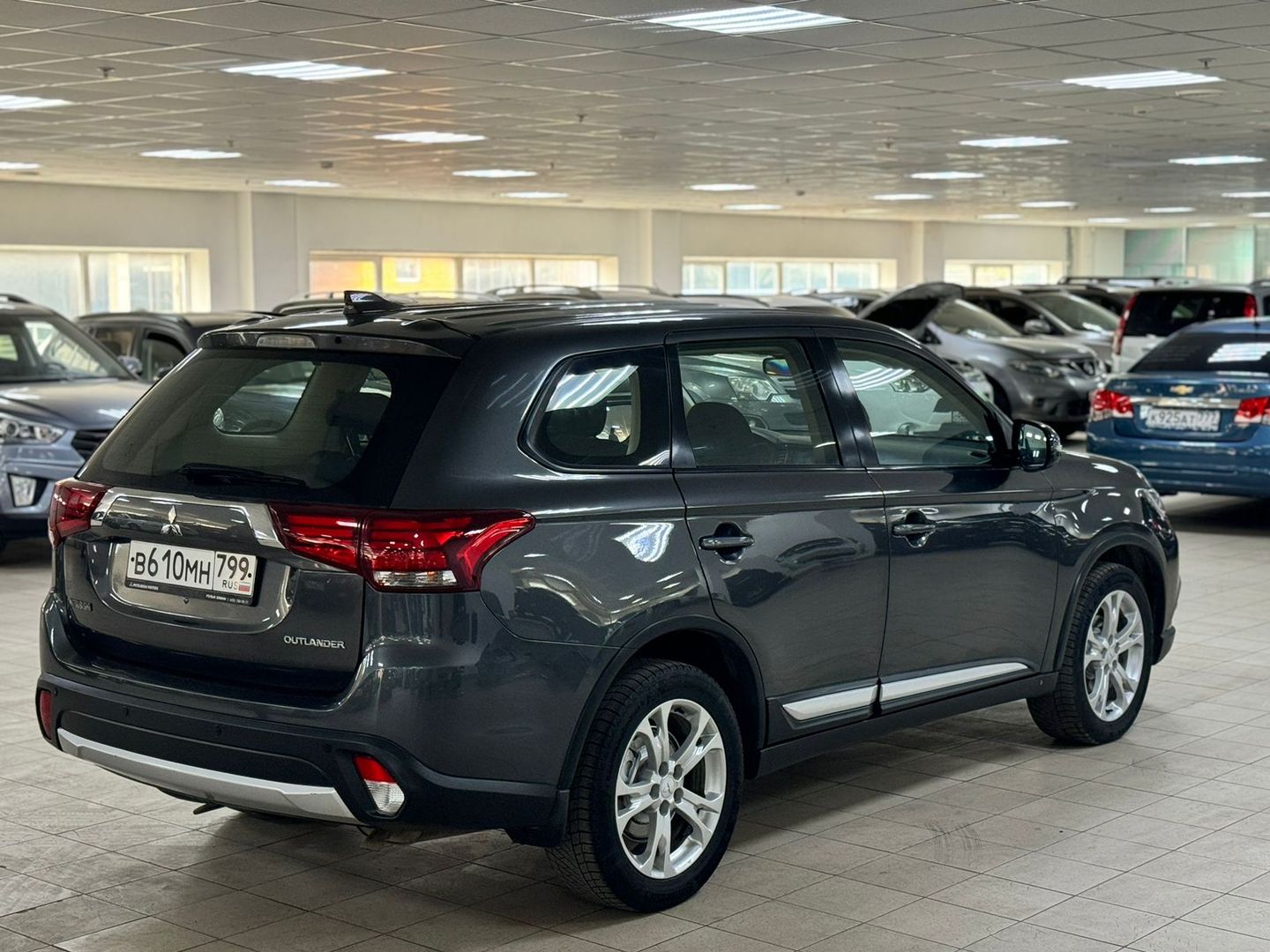 Mitsubishi Outlander