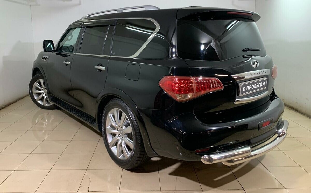 Infiniti QX56