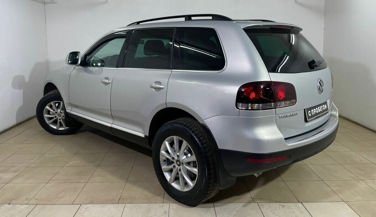 Volkswagen Touareg