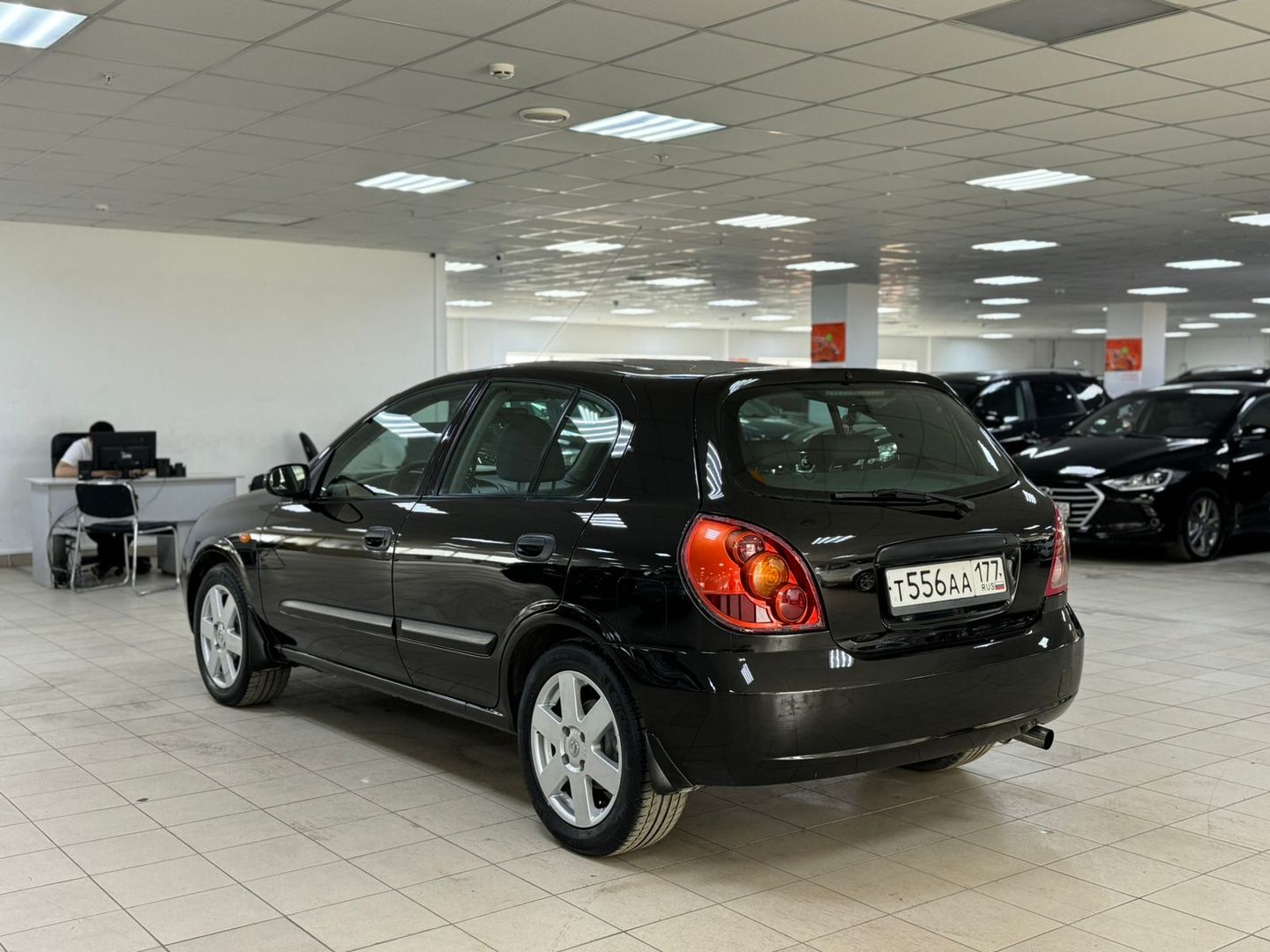 Nissan Almera