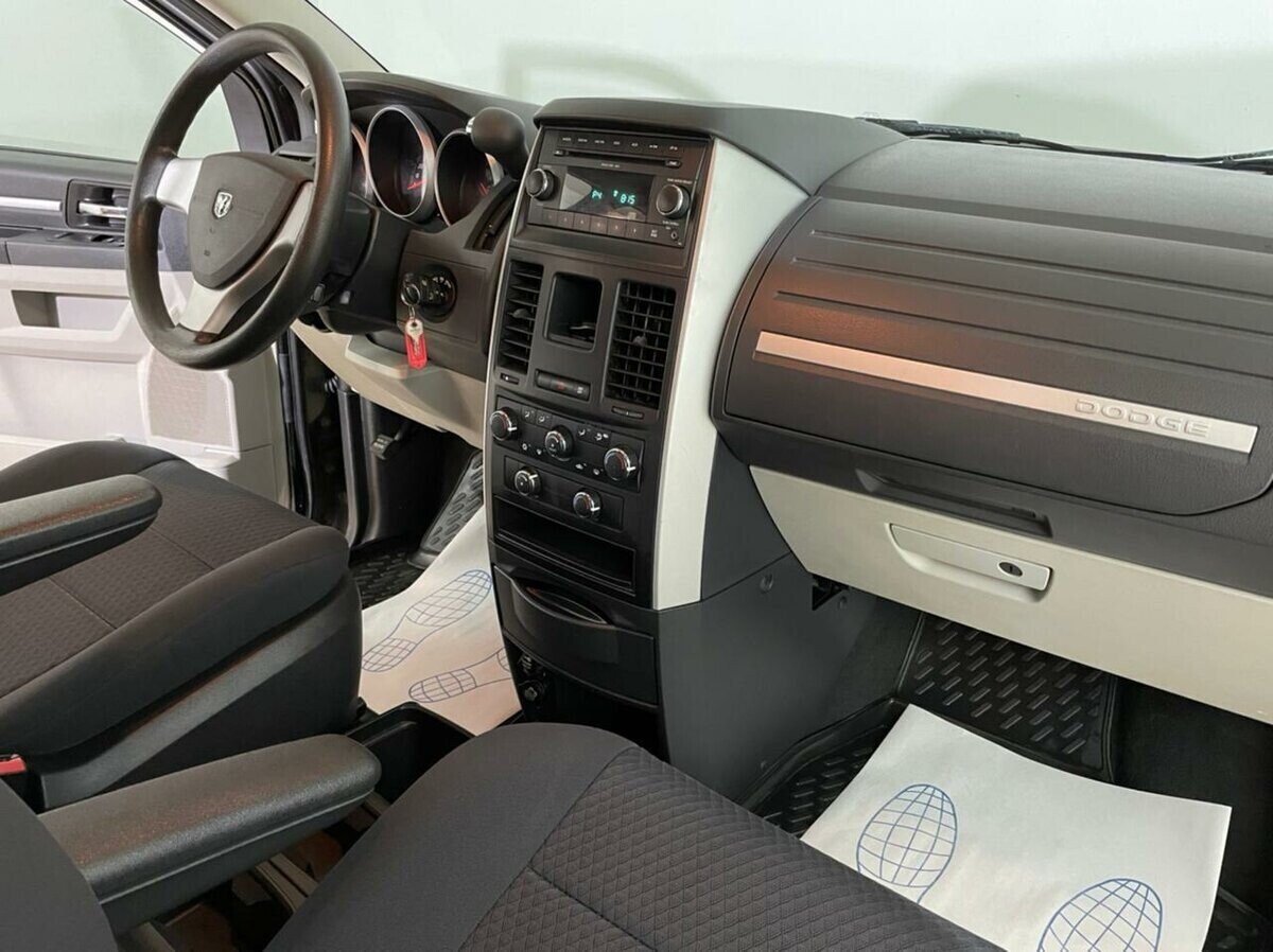 Dodge Caravan