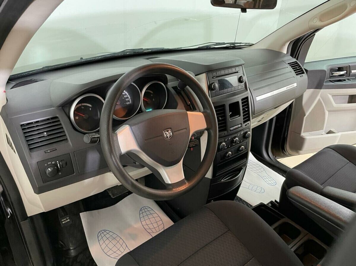 Dodge Caravan