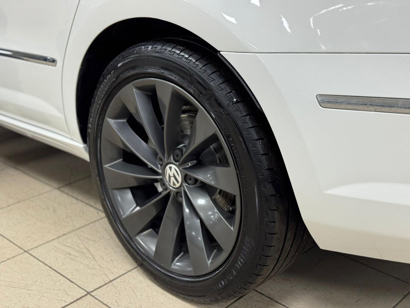 Volkswagen Passat CC