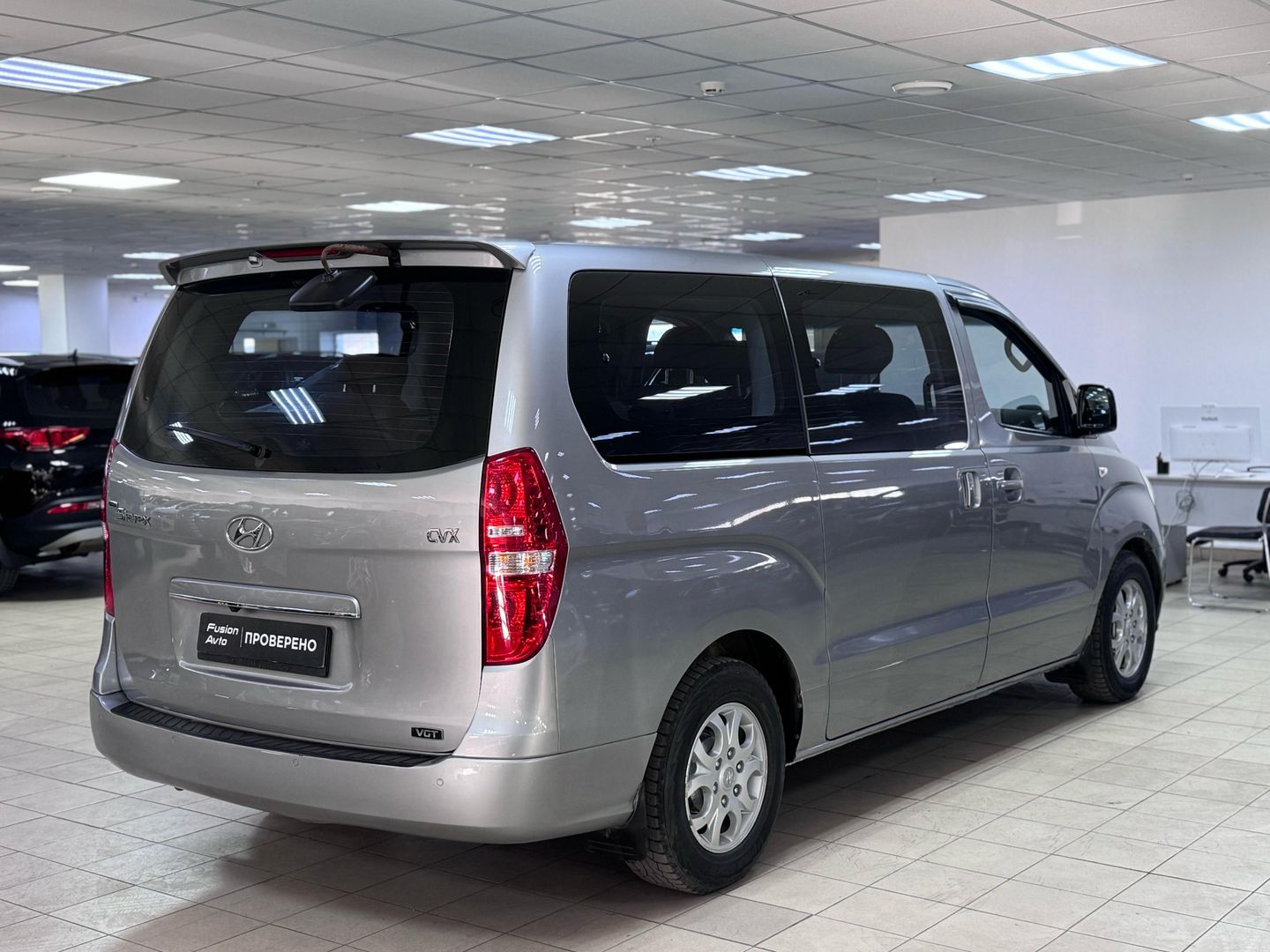 Hyundai Grand Starex