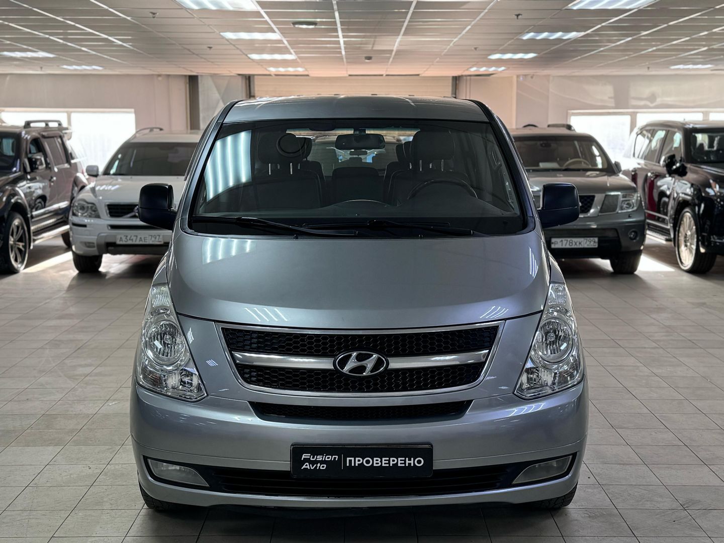 Hyundai Grand Starex