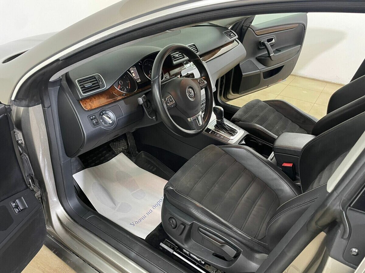 Volkswagen Passat CC