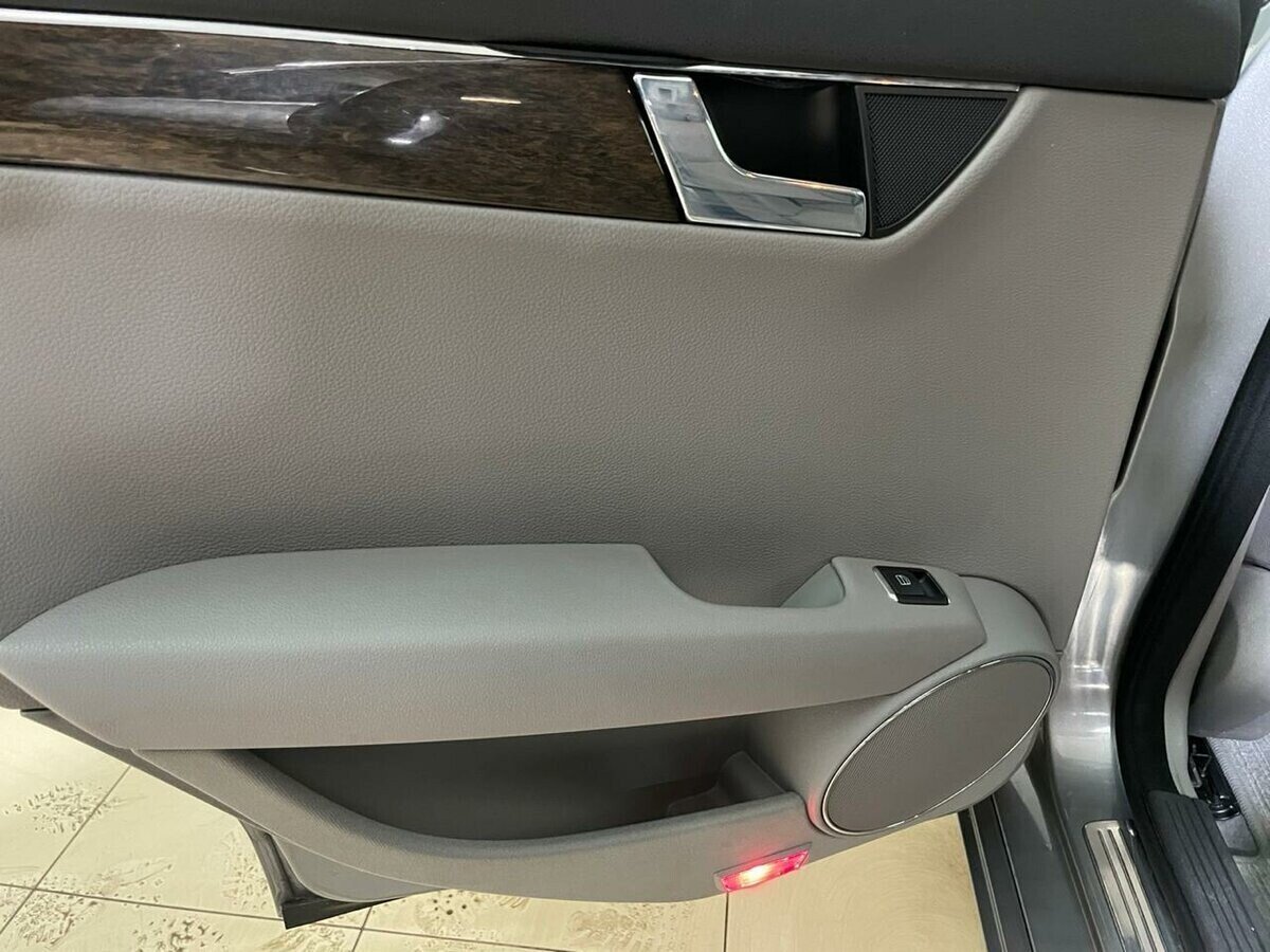 Mercedes-Benz C-Класс