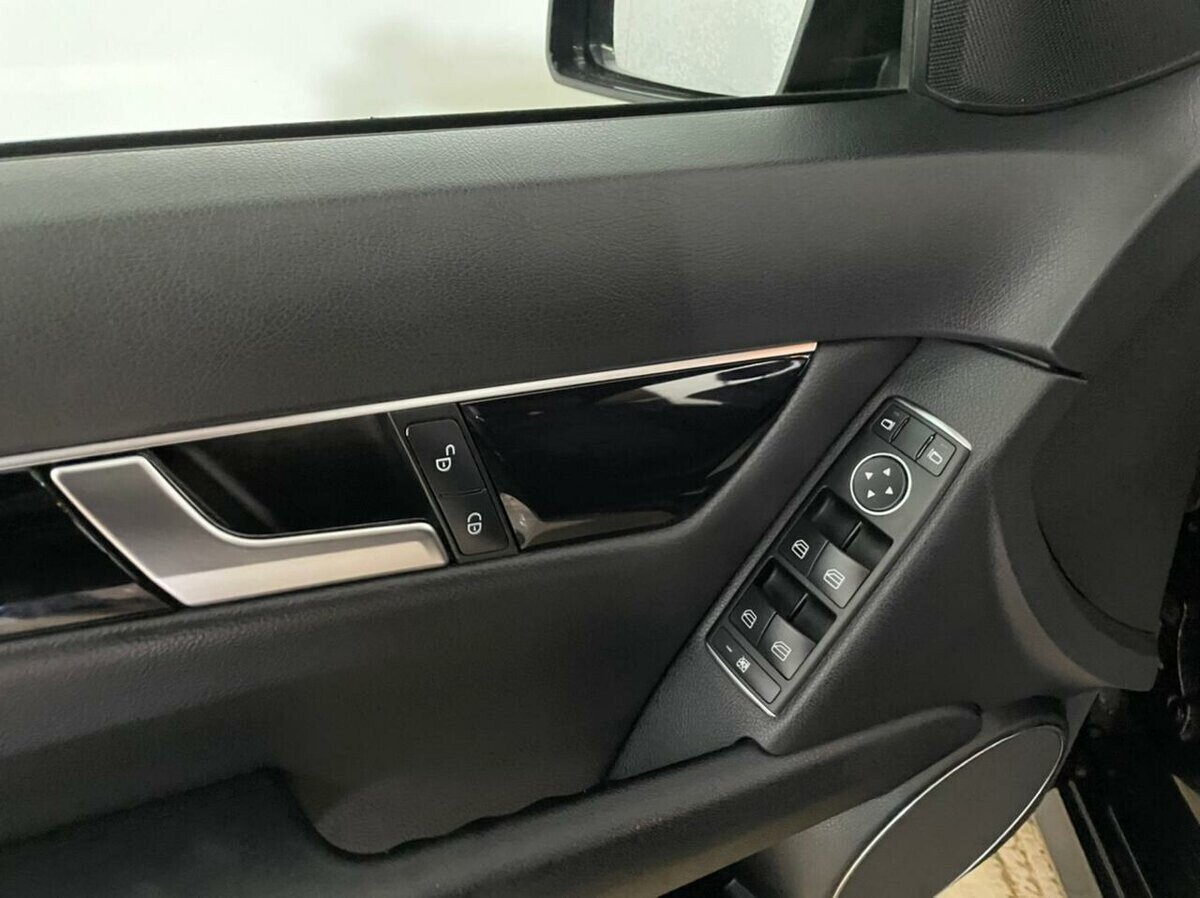 Mercedes-Benz C-Класс