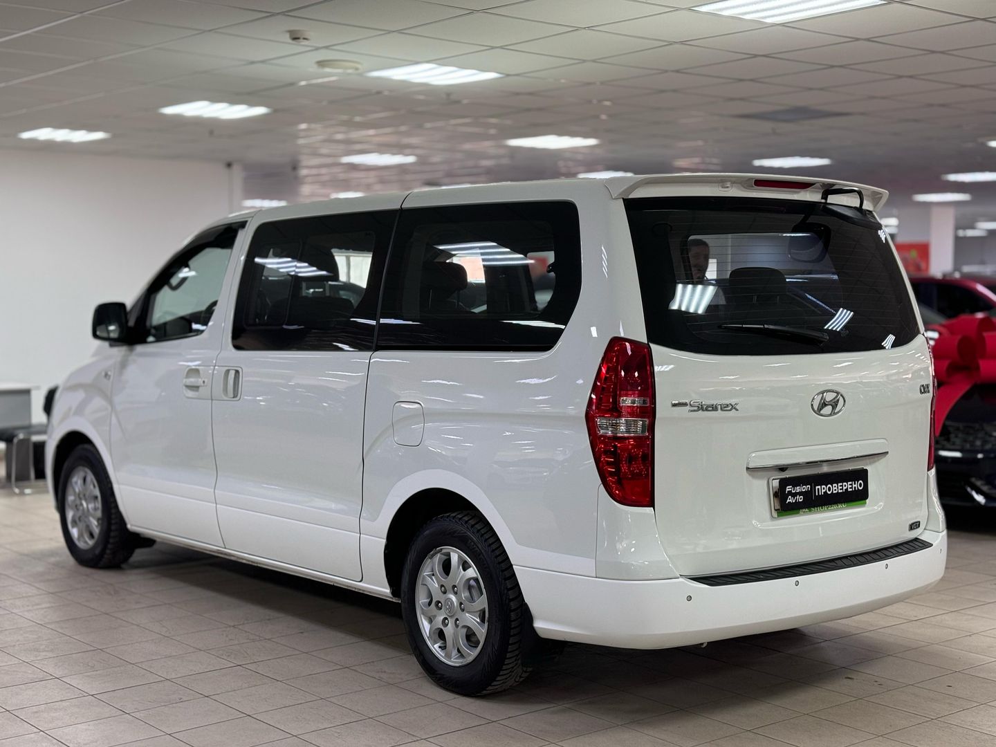 Hyundai Grand Starex