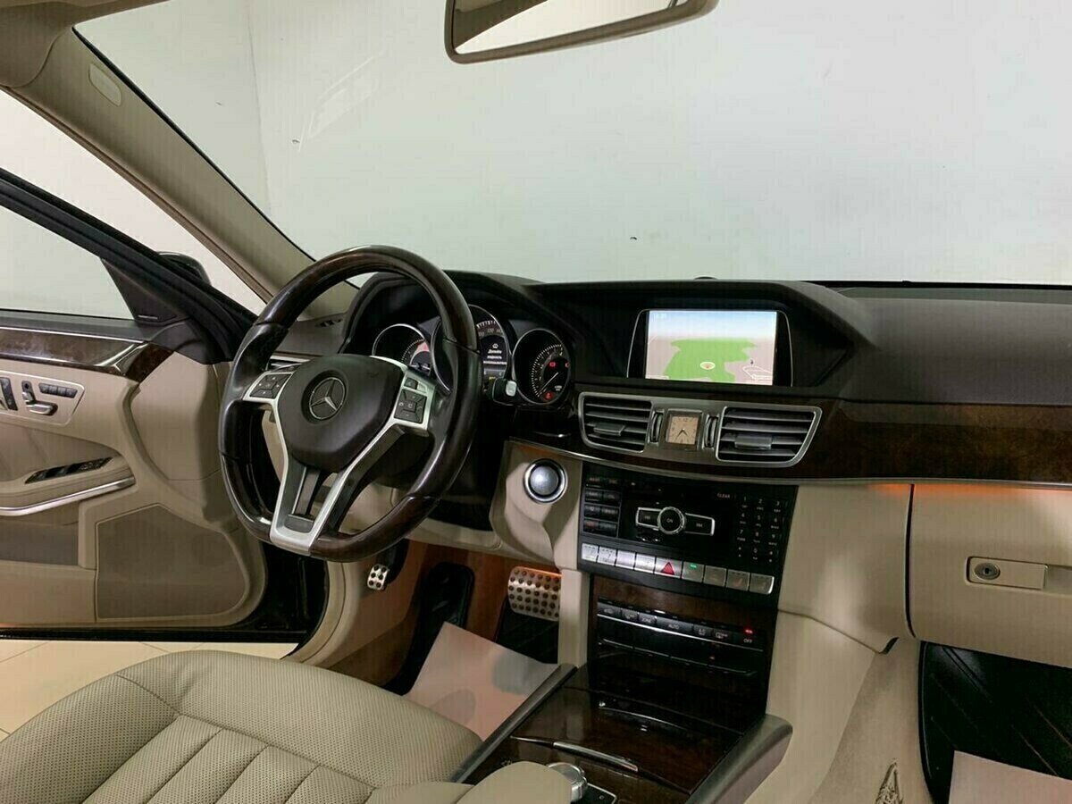 Mercedes-Benz E-Класс