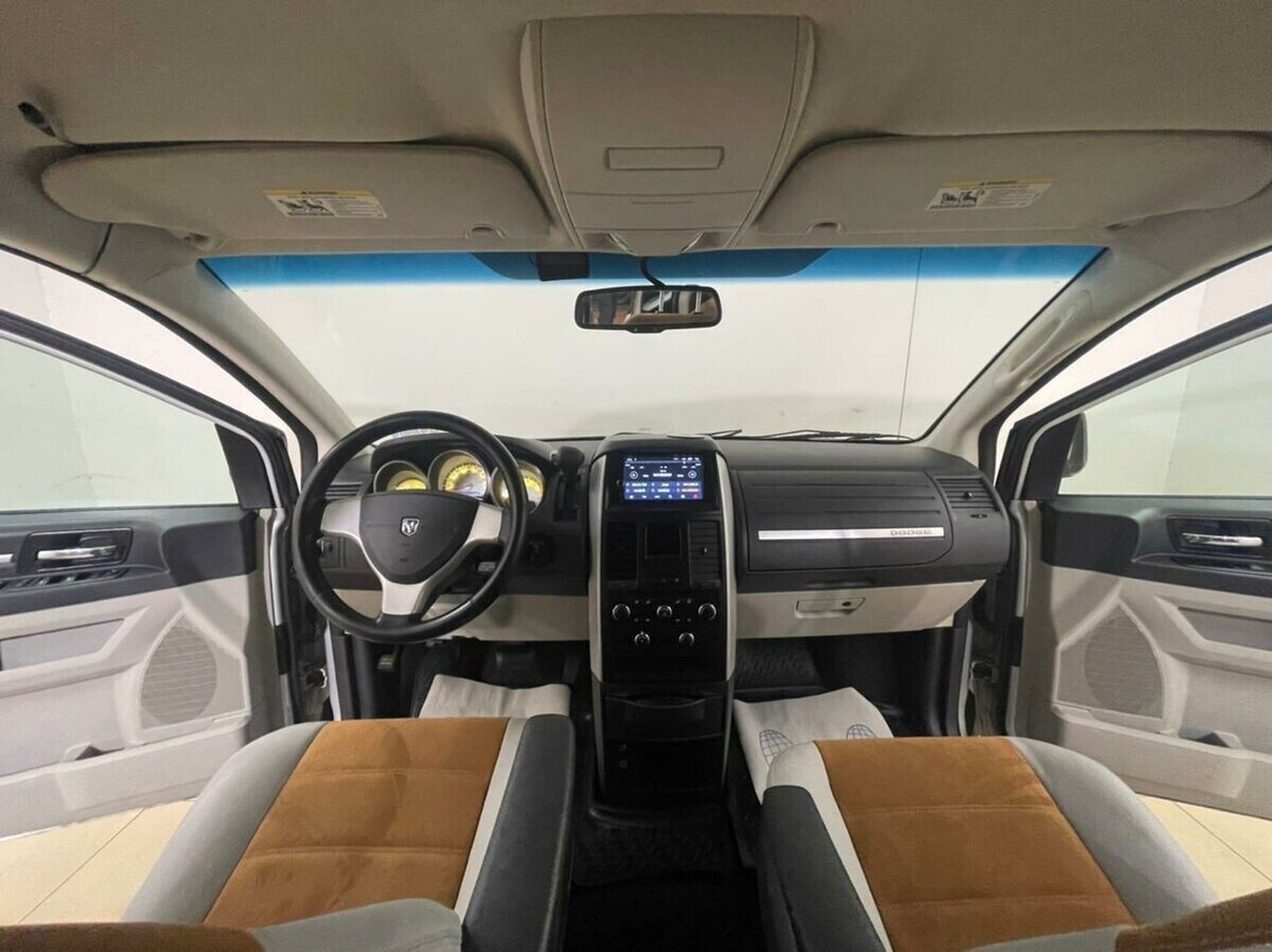 Dodge Caravan