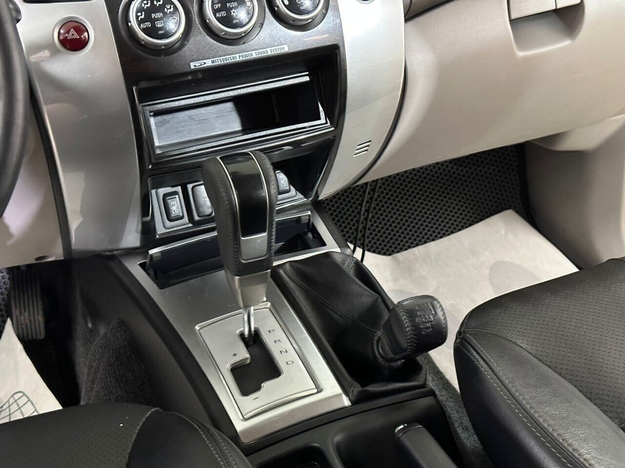 Mitsubishi Pajero Sport