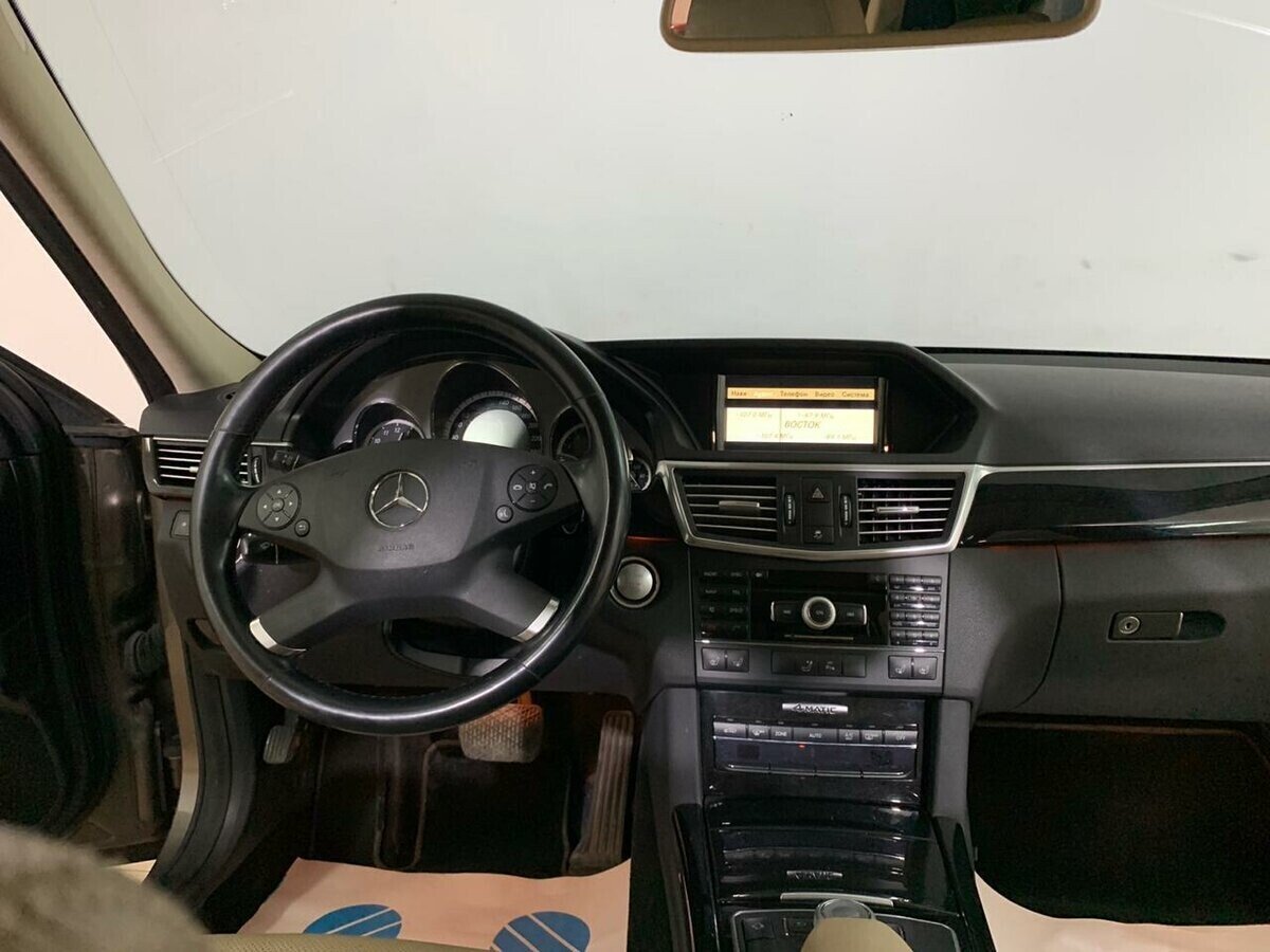 Mercedes-Benz E-Класс