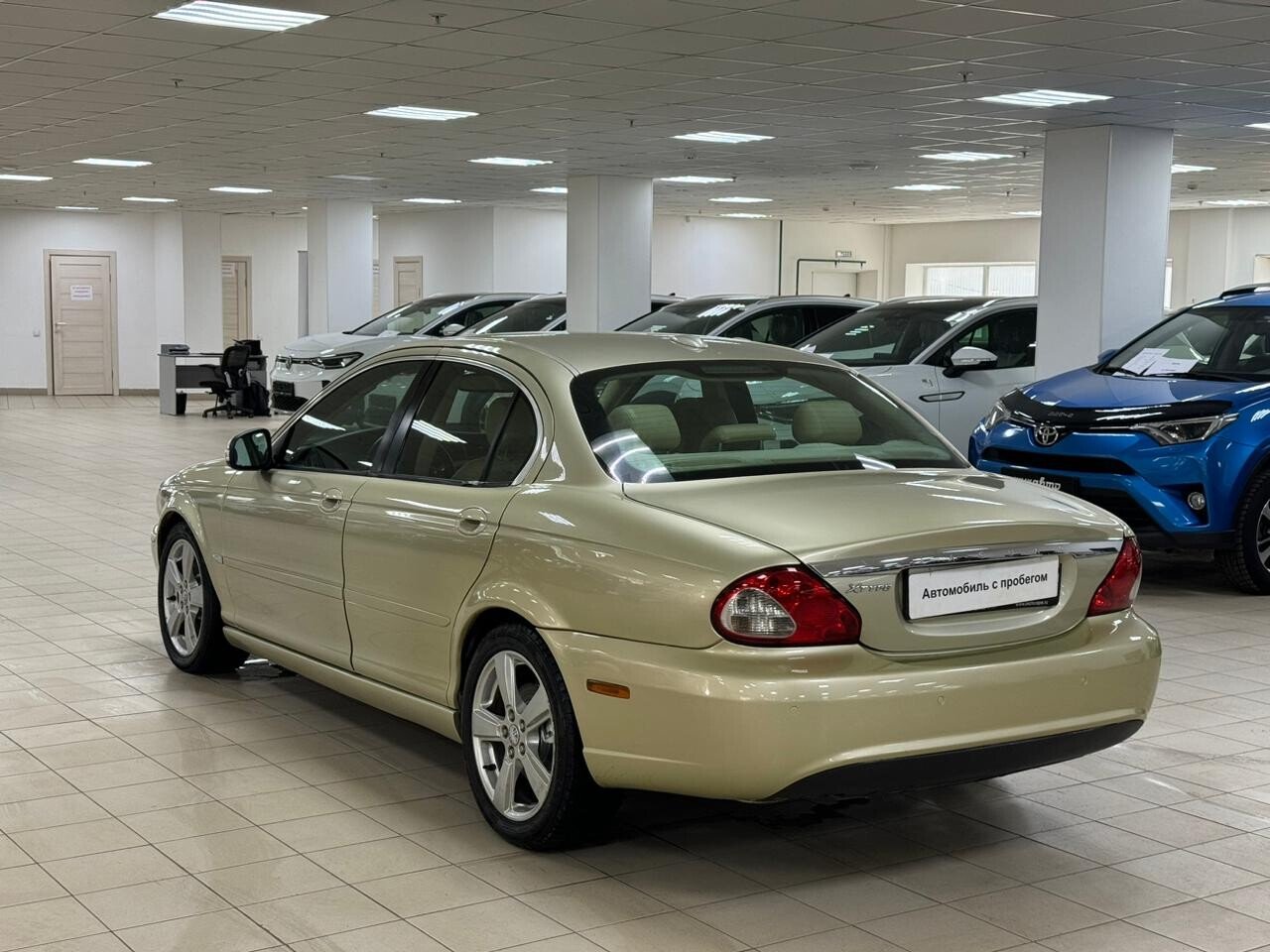 Jaguar X-Type