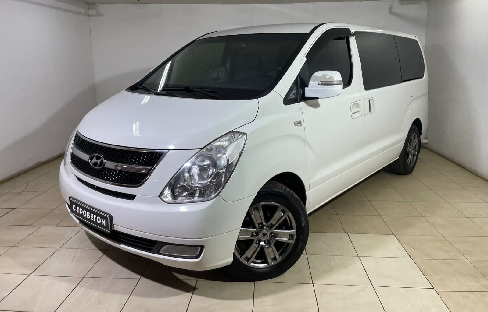 Hyundai Grand Starex