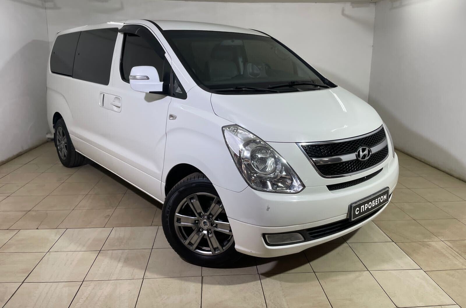 Hyundai Grand Starex