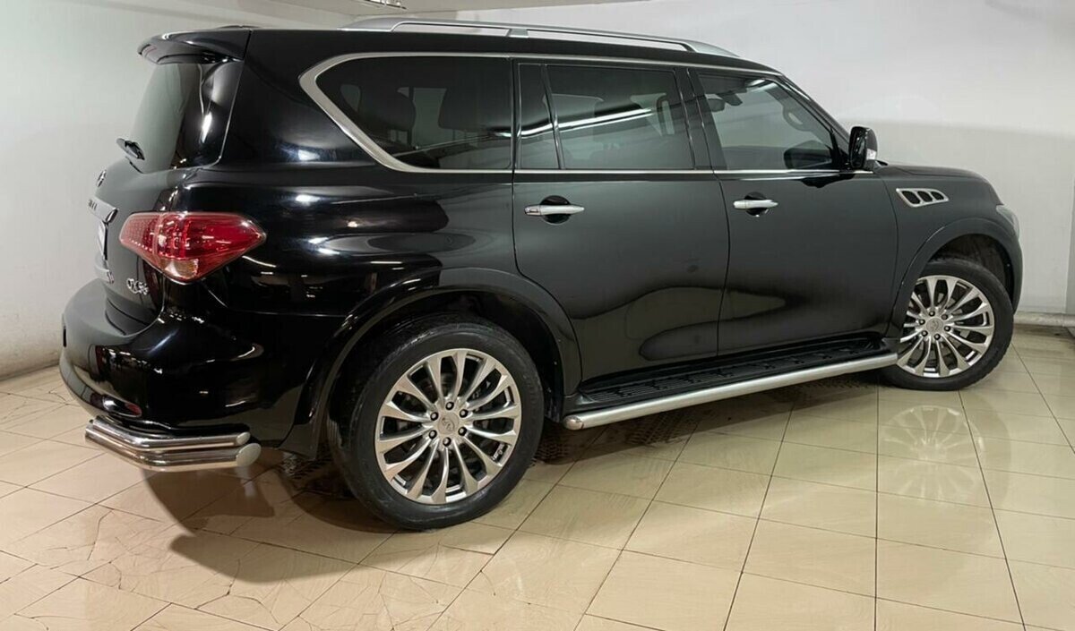 Infiniti QX56