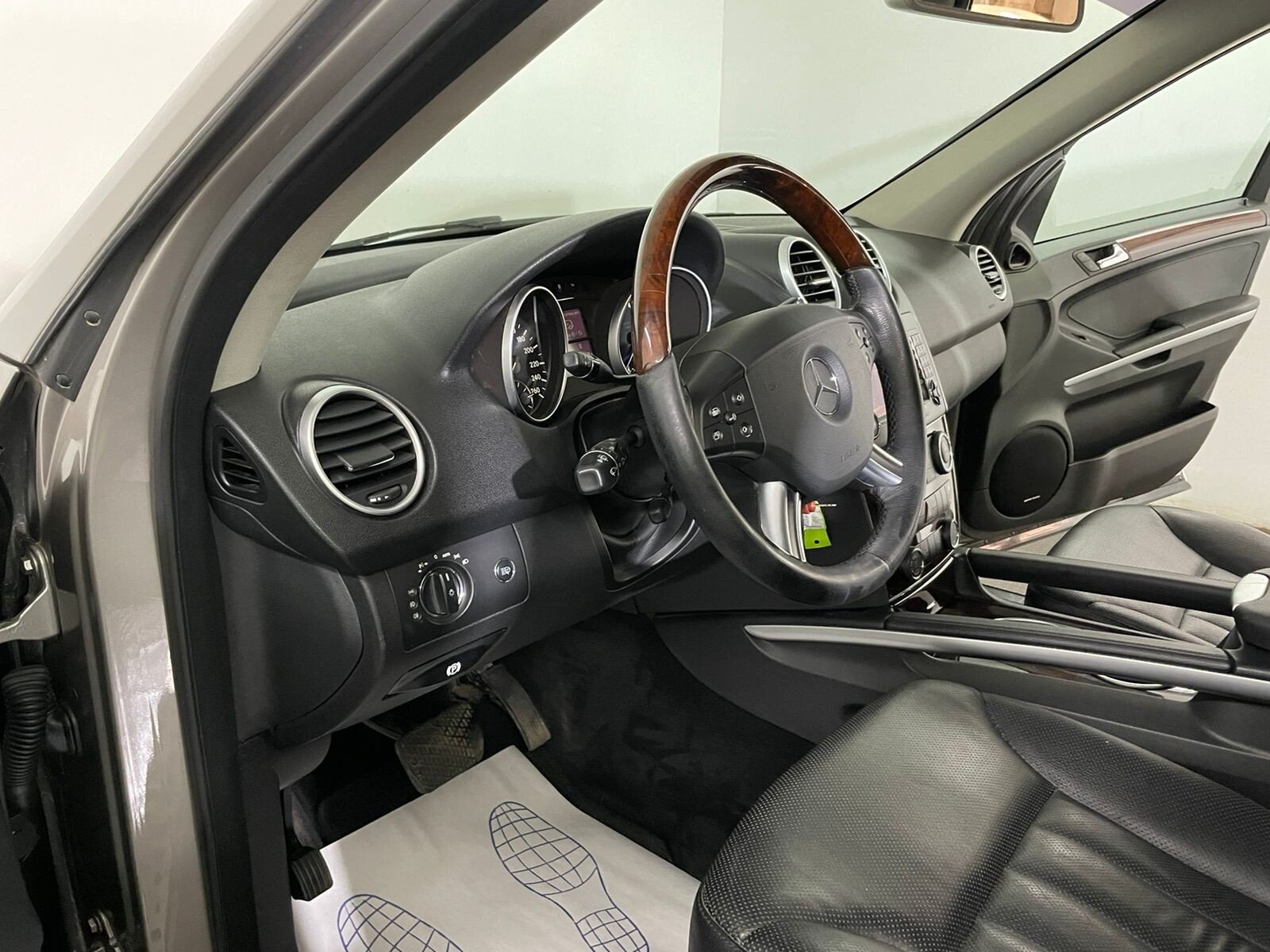 Mercedes-Benz M-Класс