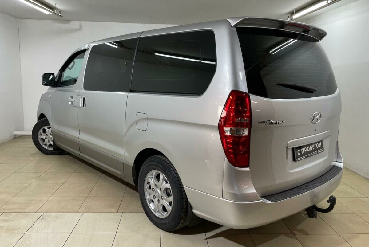 Hyundai Grand Starex