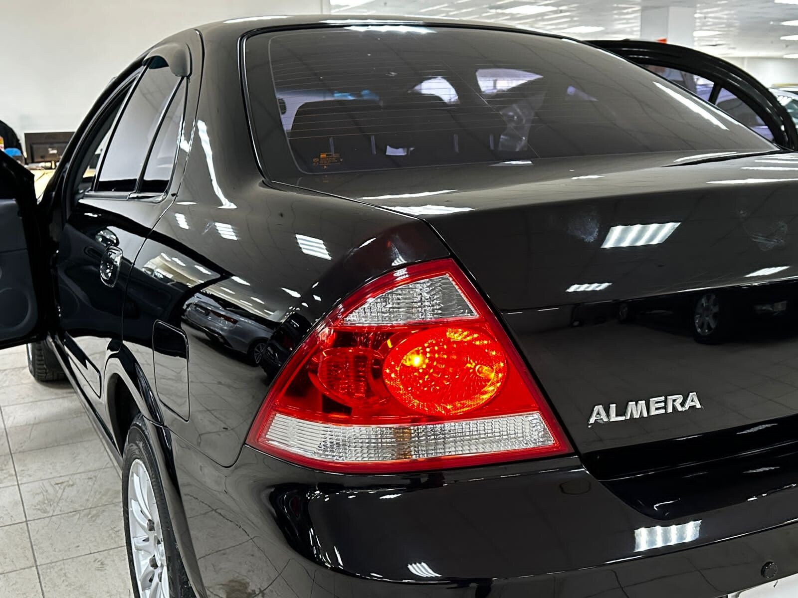 Nissan Almera Classic