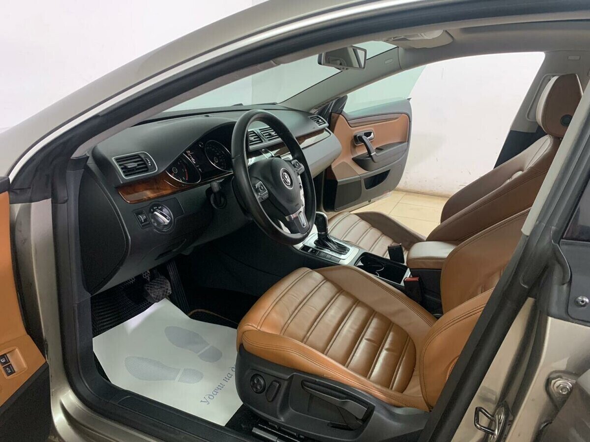 Volkswagen Passat CC