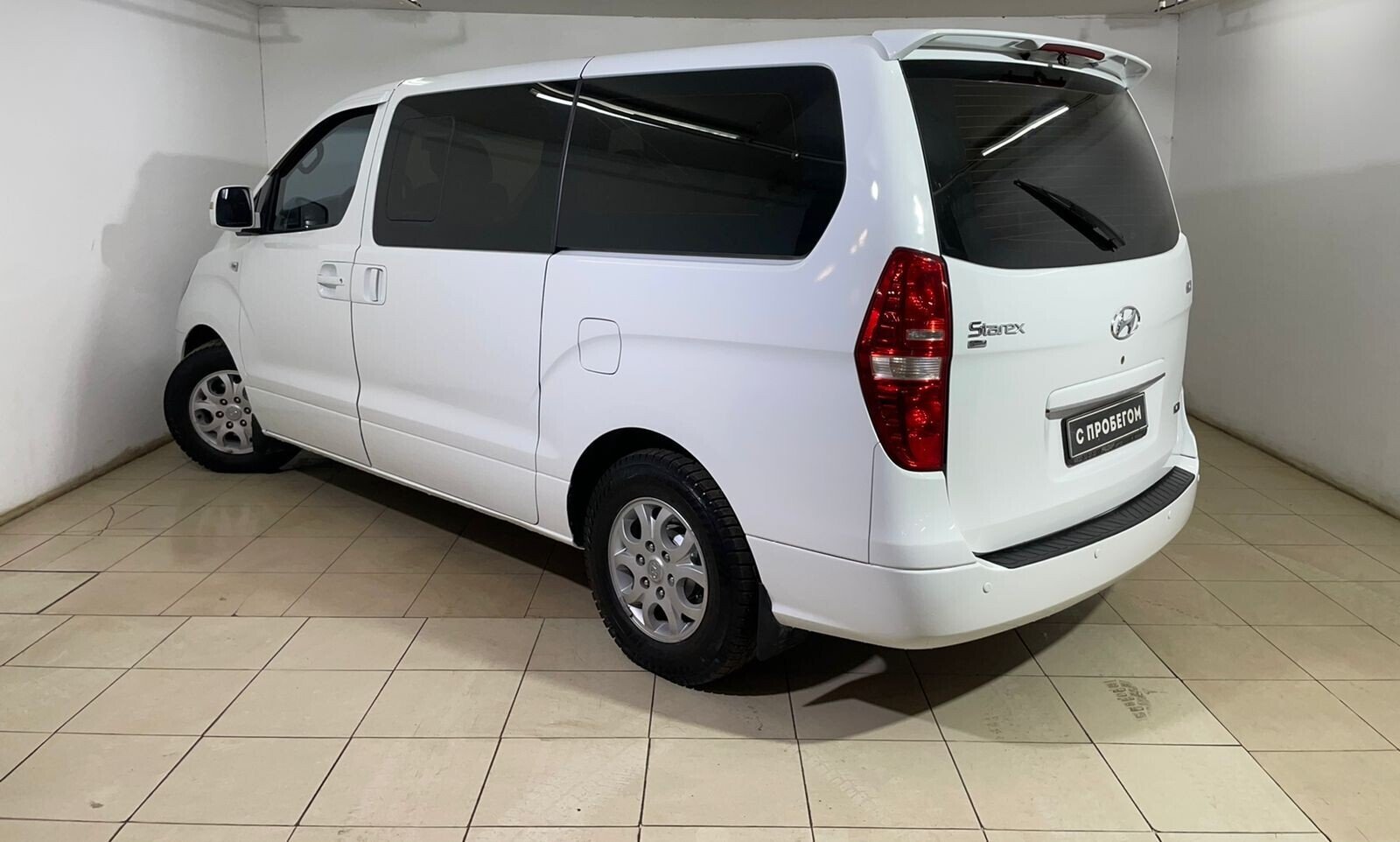 Hyundai Grand Starex