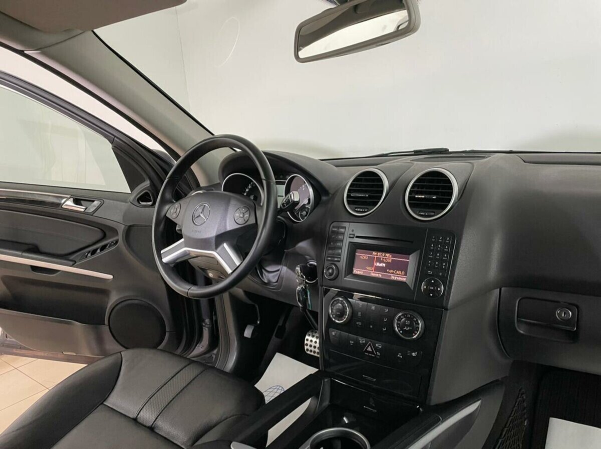 Mercedes-Benz M-Класс