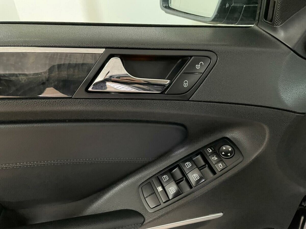 Mercedes-Benz M-Класс