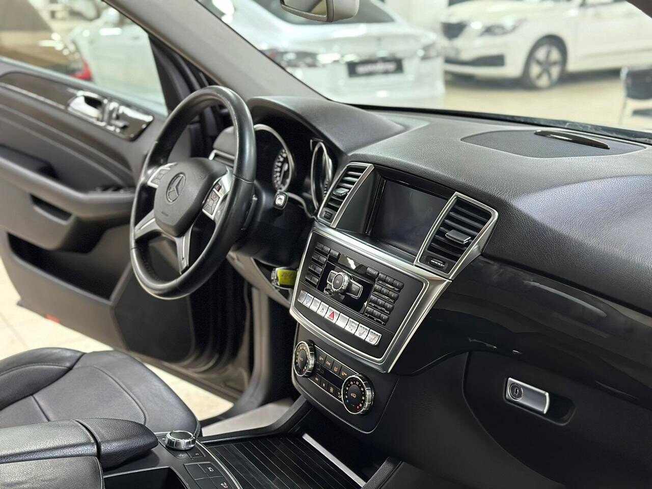 Mercedes-Benz M-Класс