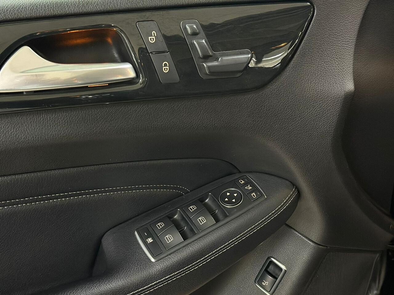 Mercedes-Benz M-Класс